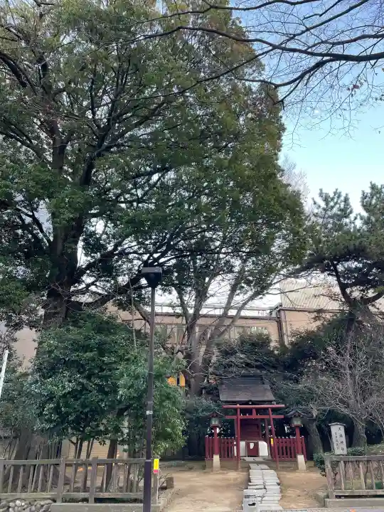 天満神社(武蔵一宮氷川神社末社)の{uncategorized: "未分類", other: "その他", undefined: "問題あり", building: "その他建物", grave: "お墓", sacred_gate: "鳥居", guardian: "狛犬", statue: "像", buddha: "仏像", history: "歴史", nature: "自然", garden: "庭園", animal: "動物", pagoda: "塔", temizu: "手水舎", mountain_gate: "山門・神門", sanctuary: "本殿・本堂", subordinate: "末社・摂社", art: "芸術", scenery: "景色", jizo: "地蔵", ema: "絵馬", goshuin: "御朱印", omikuji: "おみくじ", items: "授与品その他", amulet: "お守り", goshuincho: "御朱印帳", eats: "食事", festival: "お祭り", votive_dance: "神楽", shichigosan: "七五三参", wedding: "結婚式", experience: "体験その他", initially: "初詣", around: "周辺", anti_infection: "感染症対策"}