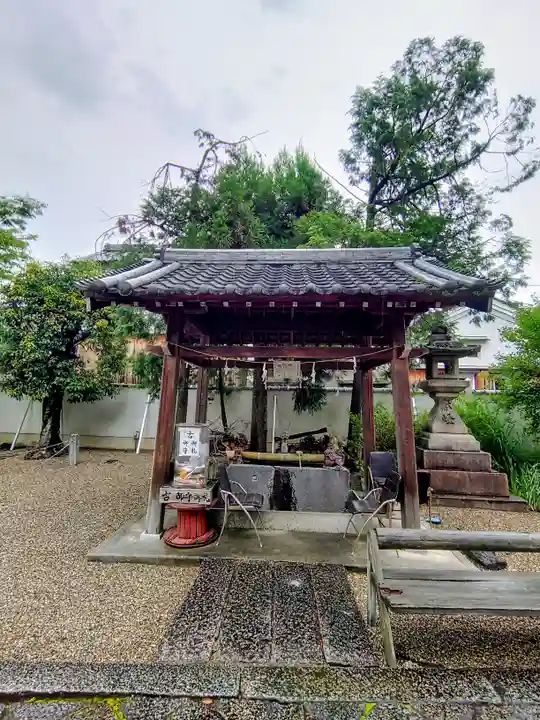 郡山八幡神社の手水舎