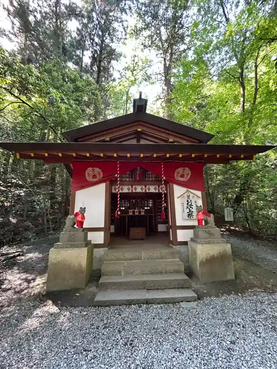 宝登山神社の{uncategorized: "未分類", other: "その他", undefined: "問題あり", building: "その他建物", grave: "お墓", sacred_gate: "鳥居", guardian: "狛犬", statue: "像", buddha: "仏像", history: "歴史", nature: "自然", garden: "庭園", animal: "動物", pagoda: "塔", temizu: "手水舎", mountain_gate: "山門・神門", sanctuary: "本殿・本堂", subordinate: "末社・摂社", art: "芸術", scenery: "景色", jizo: "地蔵", ema: "絵馬", goshuin: "御朱印", omikuji: "おみくじ", items: "授与品その他", amulet: "お守り", goshuincho: "御朱印帳", eats: "食事", festival: "お祭り", votive_dance: "神楽", shichigosan: "七五三参", wedding: "結婚式", experience: "体験その他", initially: "初詣", around: "周辺", anti_infection: "感染症対策"}