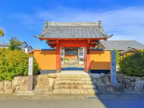 不動院の山門・神門