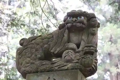 八幡神社の狛犬