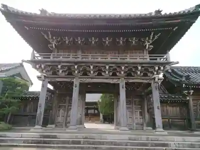 聖運寺の山門・神門