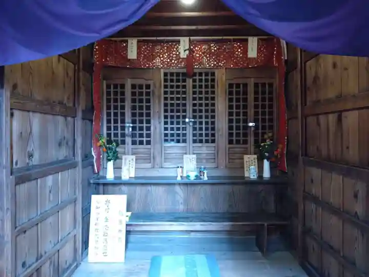 豊川稲荷の本殿・本堂