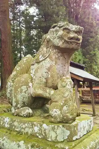 都々古別神社(八槻)の狛犬