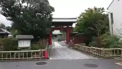 妙蓮寺の山門