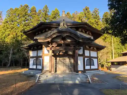 円蔵寺の本殿・本堂