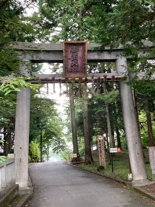 冨士御室浅間神社(山梨県)