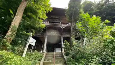 岩室観音堂の山門・神門