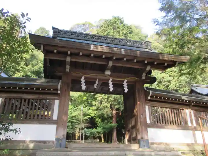 月読神社(松尾大社摂社)の山門・神門