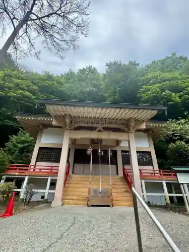 藤原町護国神社の{uncategorized: "未分類", other: "その他", undefined: "問題あり", building: "その他建物", grave: "お墓", sacred_gate: "鳥居", guardian: "狛犬", statue: "像", buddha: "仏像", history: "歴史", nature: "自然", garden: "庭園", animal: "動物", pagoda: "塔", temizu: "手水舎", mountain_gate: "山門・神門", sanctuary: "本殿・本堂", subordinate: "末社・摂社", art: "芸術", scenery: "景色", jizo: "地蔵", ema: "絵馬", goshuin: "御朱印", omikuji: "おみくじ", items: "授与品その他", amulet: "お守り", goshuincho: "御朱印帳", eats: "食事", festival: "お祭り", votive_dance: "神楽", shichigosan: "七五三参", wedding: "結婚式", experience: "体験その他", initially: "初詣", around: "周辺", anti_infection: "感染症対策"}