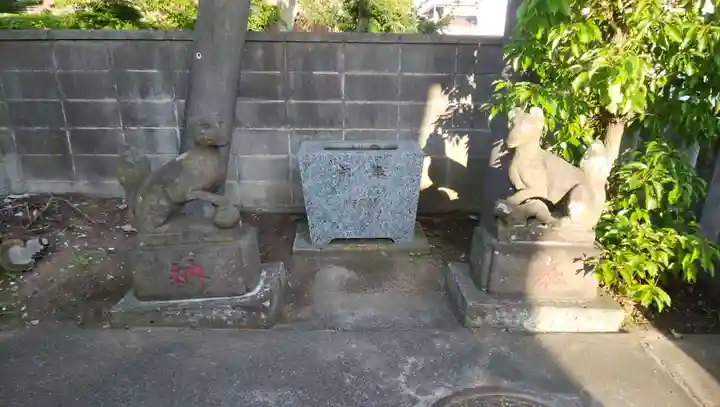 稲荷神社の手水舎