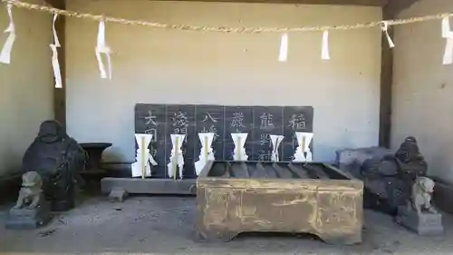 舘氷川神社の末社・摂社