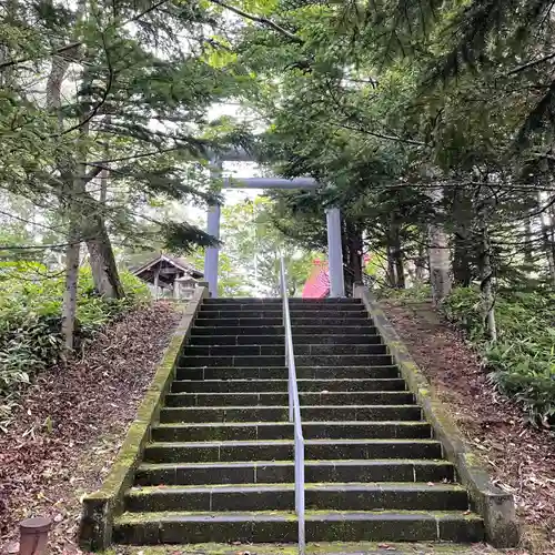 阿寒岳神社の鳥居