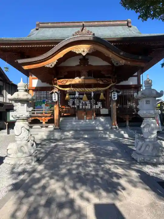 岩国白蛇神社の{uncategorized: "未分類", other: "その他", undefined: "問題あり", building: "その他建物", grave: "お墓", sacred_gate: "鳥居", guardian: "狛犬", statue: "像", buddha: "仏像", history: "歴史", nature: "自然", garden: "庭園", animal: "動物", pagoda: "塔", temizu: "手水舎", mountain_gate: "山門・神門", sanctuary: "本殿・本堂", subordinate: "末社・摂社", art: "芸術", scenery: "景色", jizo: "地蔵", ema: "絵馬", goshuin: "御朱印", omikuji: "おみくじ", items: "授与品その他", amulet: "お守り", goshuincho: "御朱印帳", eats: "食事", festival: "お祭り", votive_dance: "神楽", shichigosan: "七五三参", wedding: "結婚式", experience: "体験その他", initially: "初詣", around: "周辺", anti_infection: "感染症対策"}