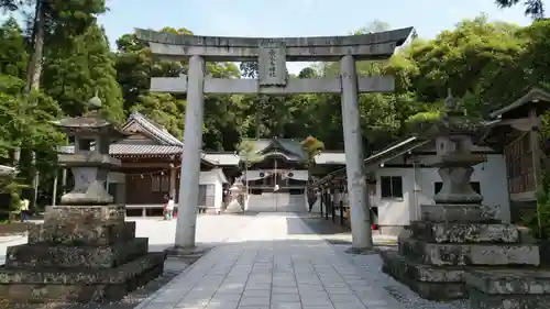 西寒多神社の鳥居