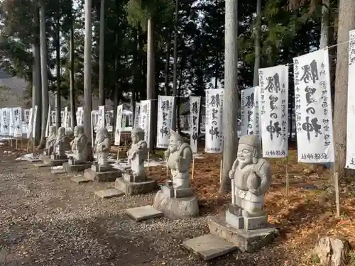 秋保神社の像