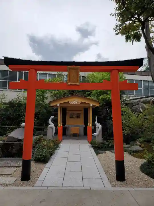 蛇窪神社の末社・摂社