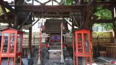 被官稲荷神社の本殿・本堂