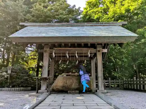 白石神社の手水