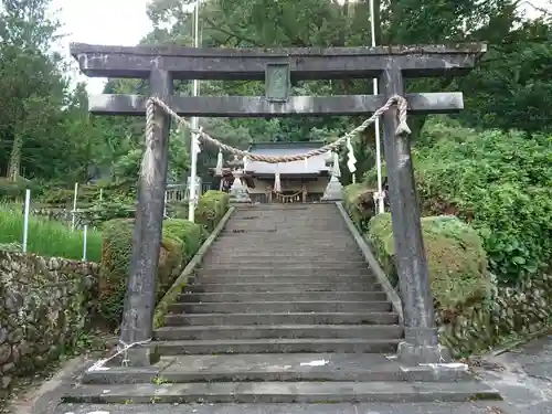 八幡宮の鳥居