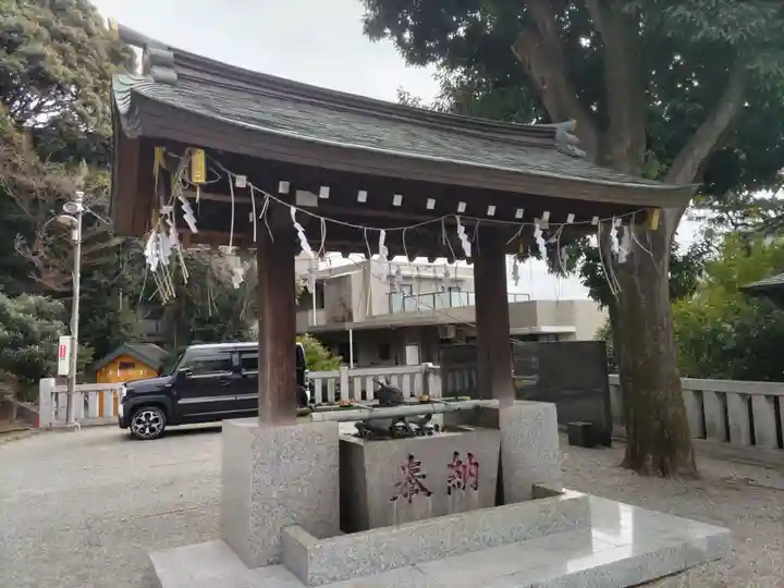 長津田王子神社の手水舎