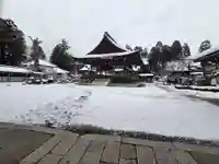 雪景色の境内