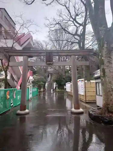 東郷神社の鳥居