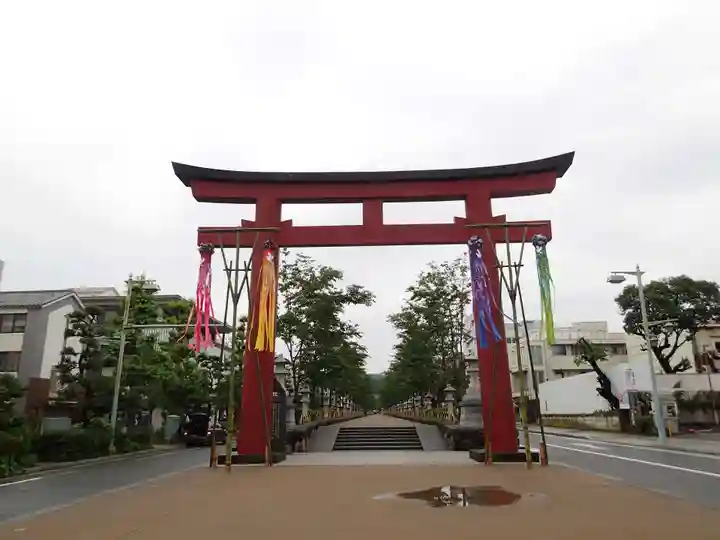 鶴岡八幡宮の鳥居