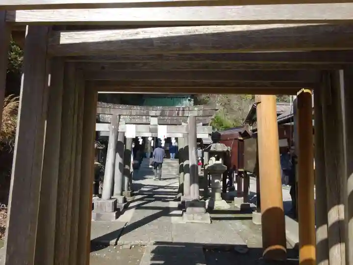 銭洗弁財天宇賀福神社(神奈川県)