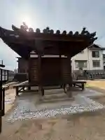 常称寺の{uncategorized: "未分類", other: "その他", undefined: "問題あり", building: "その他建物", grave: "お墓", sacred_gate: "鳥居", guardian: "狛犬", statue: "像", buddha: "仏像", history: "歴史", nature: "自然", garden: "庭園", animal: "動物", pagoda: "塔", temizu: "手水舎", mountain_gate: "山門・神門", sanctuary: "本殿・本堂", subordinate: "末社・摂社", art: "芸術", scenery: "景色", jizo: "地蔵", ema: "絵馬", goshuin: "御朱印", omikuji: "おみくじ", items: "授与品その他", amulet: "お守り", goshuincho: "御朱印帳", eats: "食事", festival: "お祭り", votive_dance: "神楽", shichigosan: "七五三参", wedding: "結婚式", experience: "体験その他", initially: "初詣", around: "周辺", anti_infection: "感染症対策"}