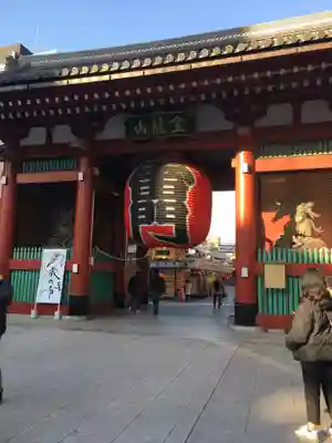 浅草寺の山門・神門
