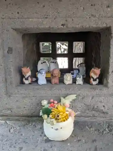 札幌諏訪神社の像