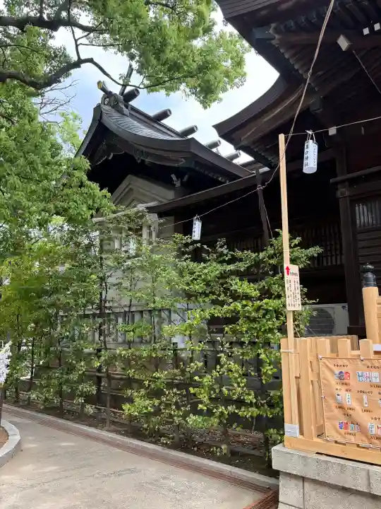 溝口神社の{uncategorized: "未分類", other: "その他", undefined: "問題あり", building: "その他建物", grave: "お墓", sacred_gate: "鳥居", guardian: "狛犬", statue: "像", buddha: "仏像", history: "歴史", nature: "自然", garden: "庭園", animal: "動物", pagoda: "塔", temizu: "手水舎", mountain_gate: "山門・神門", sanctuary: "本殿・本堂", subordinate: "末社・摂社", art: "芸術", scenery: "景色", jizo: "地蔵", ema: "絵馬", goshuin: "御朱印", omikuji: "おみくじ", items: "授与品その他", amulet: "お守り", goshuincho: "御朱印帳", eats: "食事", festival: "お祭り", votive_dance: "神楽", shichigosan: "七五三参", wedding: "結婚式", experience: "体験その他", initially: "初詣", around: "周辺", anti_infection: "感染症対策"}