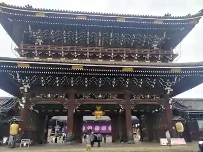 東本願寺(真宗本廟)の山門・神門