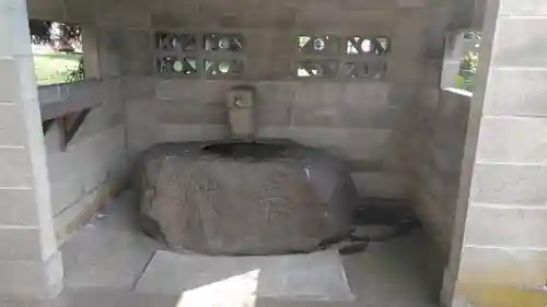 諏訪神社の手水舎