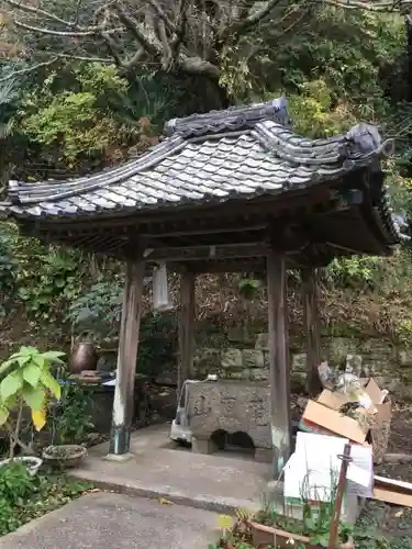 泉蔵院の手水舎