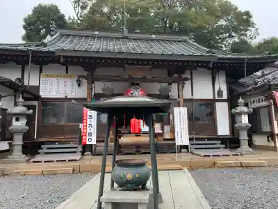 寺岡山元三大師の本殿・本堂