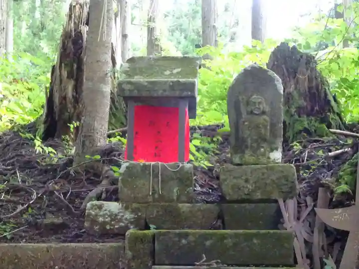 高倉神社の末社・摂社