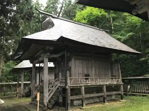 新宮熊野神社の本殿・本堂