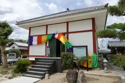 極楽寺の本殿・本堂