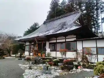 安楽寺の本殿・本堂