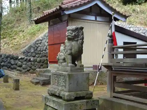 素盞嗚神社の狛犬