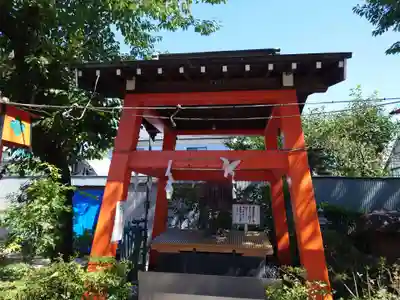 塚越稲荷神社の手水舎