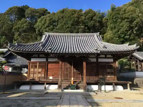 長福寺の本殿