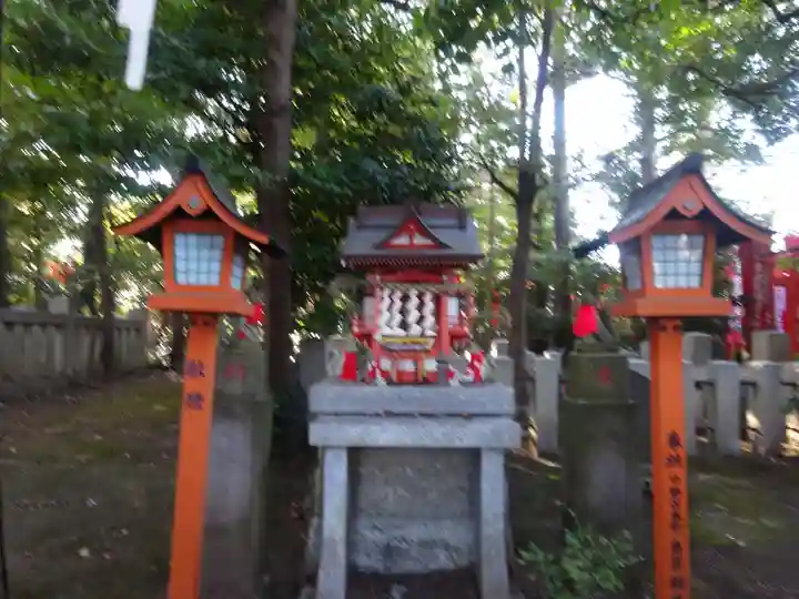 東伏見稲荷神社の末社・摂社