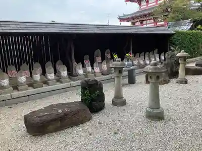 味鏡山 護國院の末社・摂社