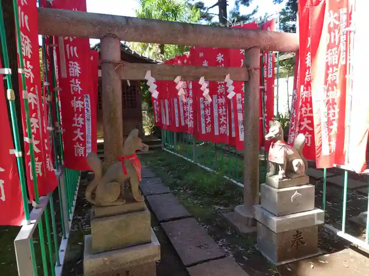 大泉氷川神社の末社・摂社