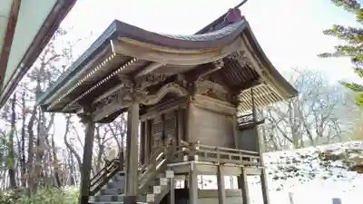 崎守神社の本殿・本堂