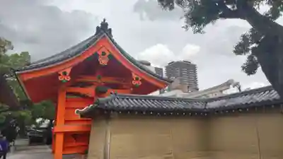 西宮神社の山門・神門