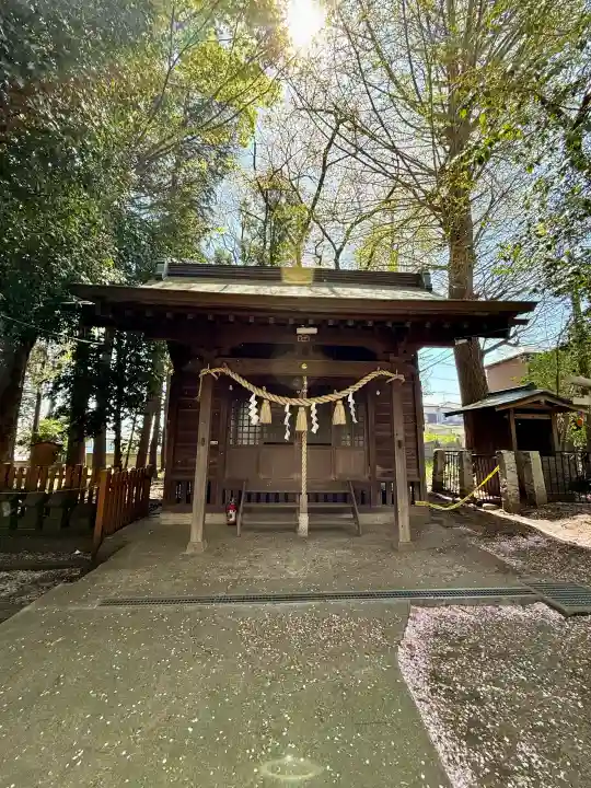 長島神社の{uncategorized: "未分類", other: "その他", undefined: "問題あり", building: "その他建物", grave: "お墓", sacred_gate: "鳥居", guardian: "狛犬", statue: "像", buddha: "仏像", history: "歴史", nature: "自然", garden: "庭園", animal: "動物", pagoda: "塔", temizu: "手水舎", mountain_gate: "山門・神門", sanctuary: "本殿・本堂", subordinate: "末社・摂社", art: "芸術", scenery: "景色", jizo: "地蔵", ema: "絵馬", goshuin: "御朱印", omikuji: "おみくじ", items: "授与品その他", amulet: "お守り", goshuincho: "御朱印帳", eats: "食事", festival: "お祭り", votive_dance: "神楽", shichigosan: "七五三参", wedding: "結婚式", experience: "体験その他", initially: "初詣", around: "周辺", anti_infection: "感染症対策"}